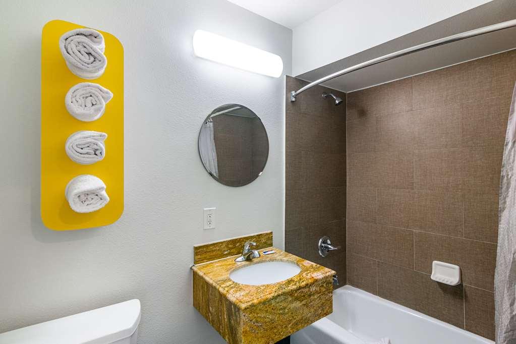 Motel 6 Gardena Room photo