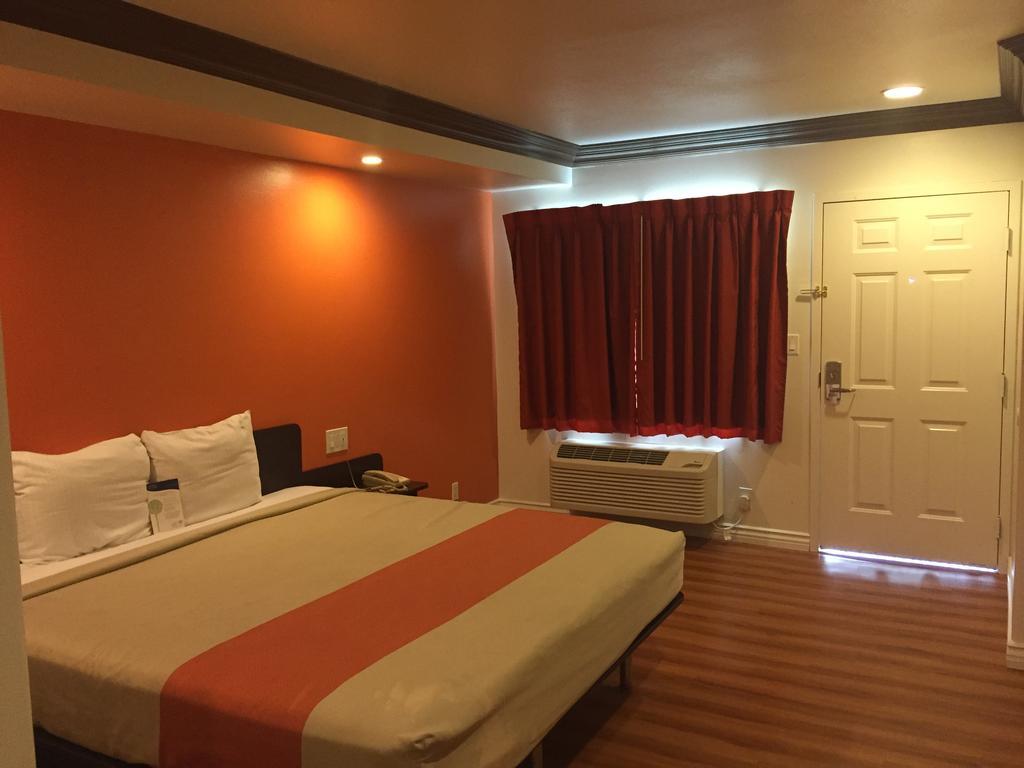 Motel 6 Gardena Room photo