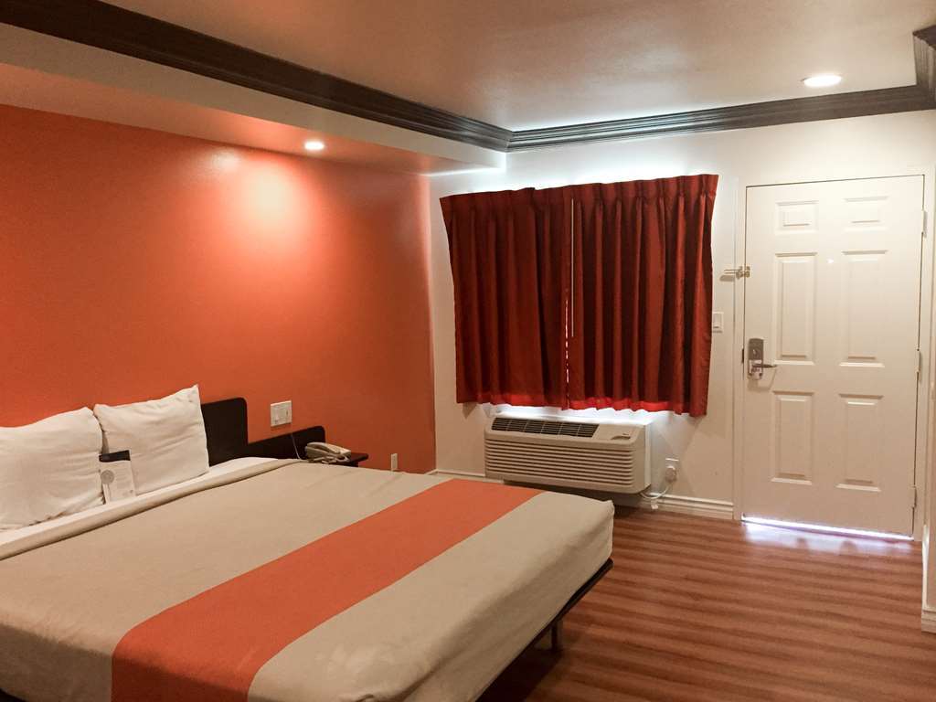 Motel 6 Gardena Room photo