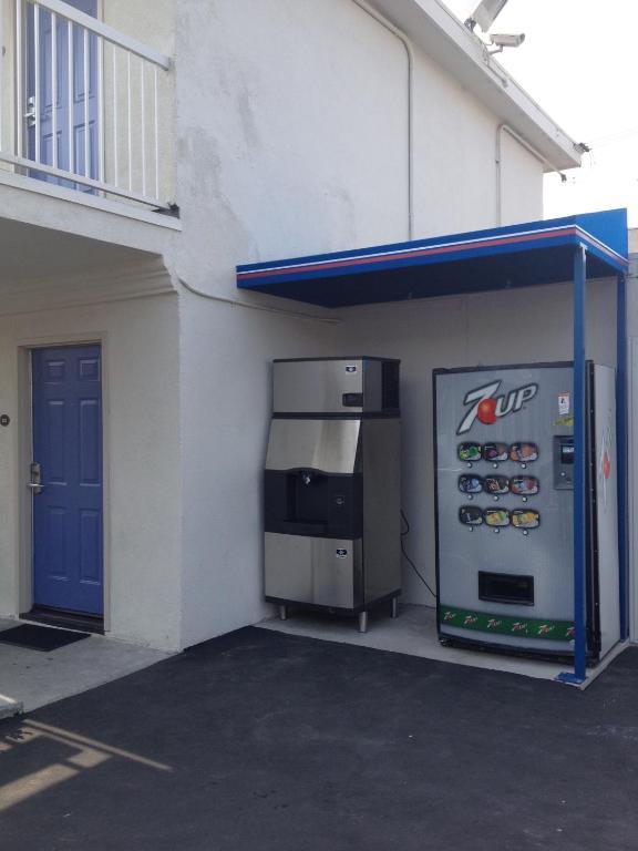 Motel 6 Gardena Exterior photo